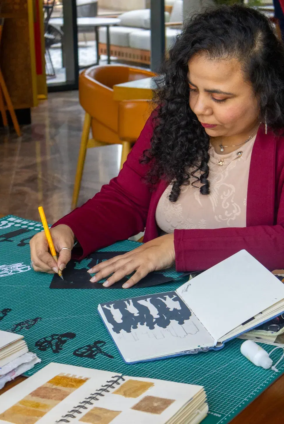 Masarratfatima Sulaimani’s ‘Art in Motion’ Residency at Hotel Indigo Dubai Downtown