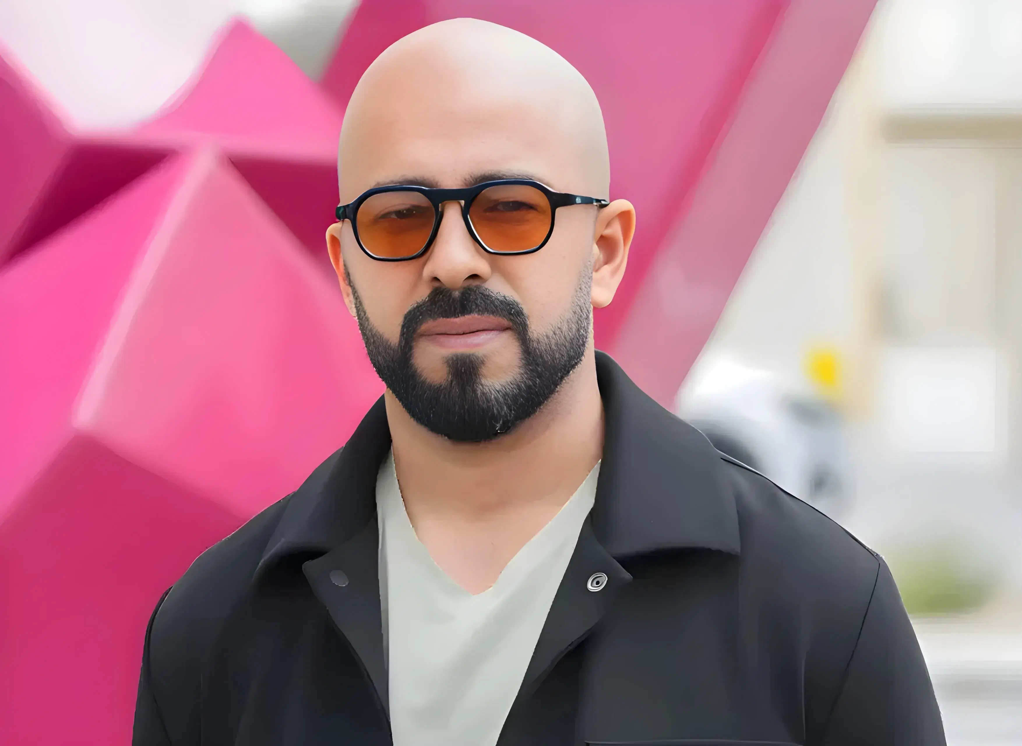 Inside Takhayyal: eL Seed Talks Imagination, Calligraphy, and Dubai’s Art Scene