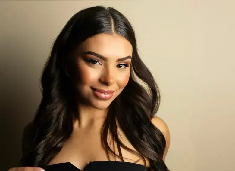 Aïsha Rowan Brings the Vibes to Q’s Bar & Lounge