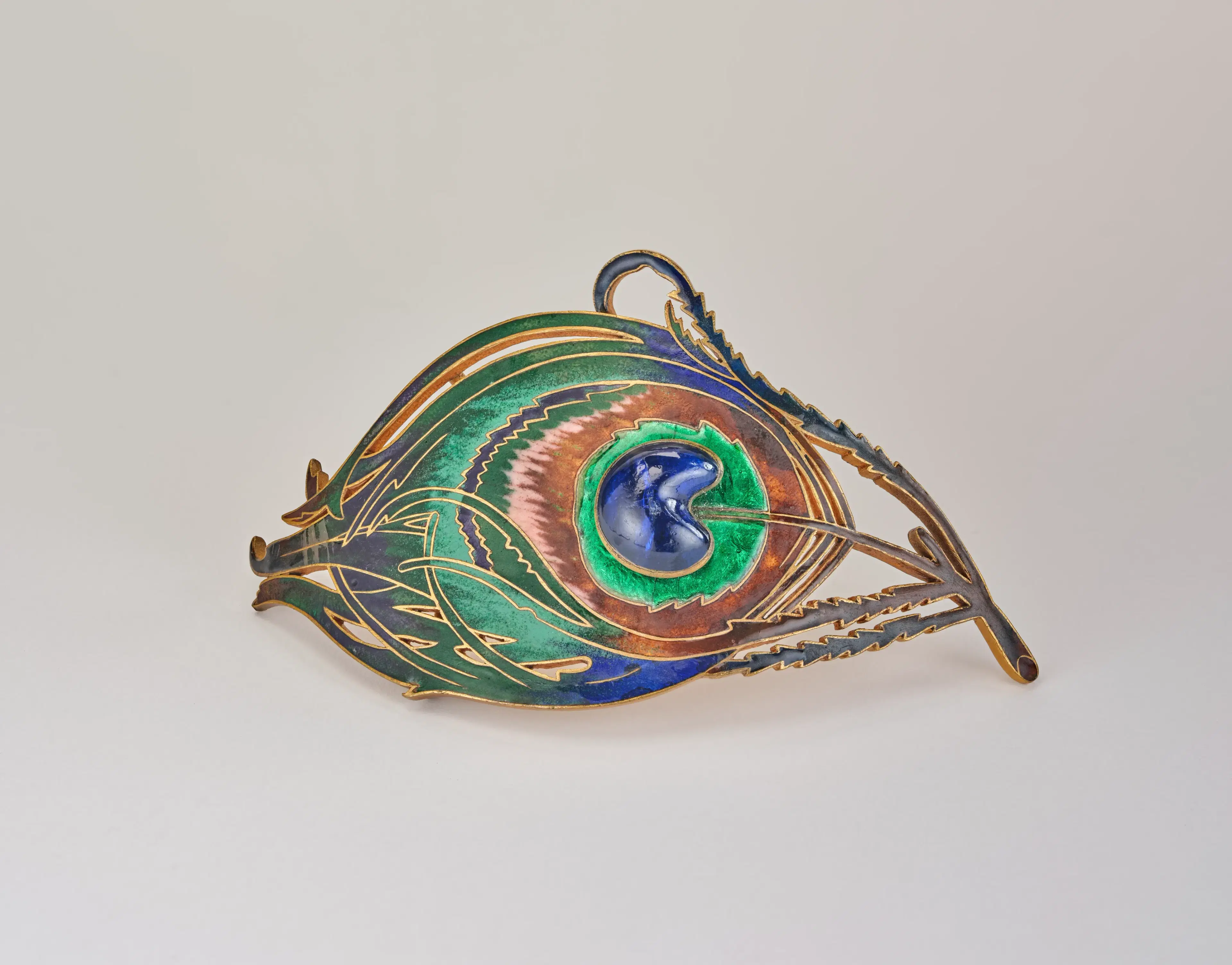 L’ÉCOLE Middle East debuts 'Poetry of Birds' during Dubai Design Week 2025