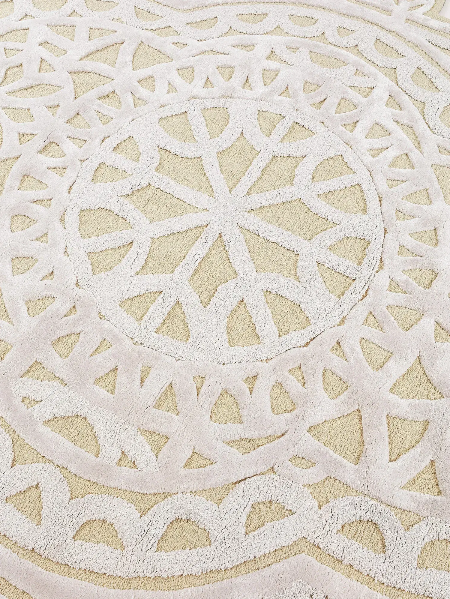 Kahhal 1871 and Shaikha Al Sulaiti reveal The Divine Collection in Doha