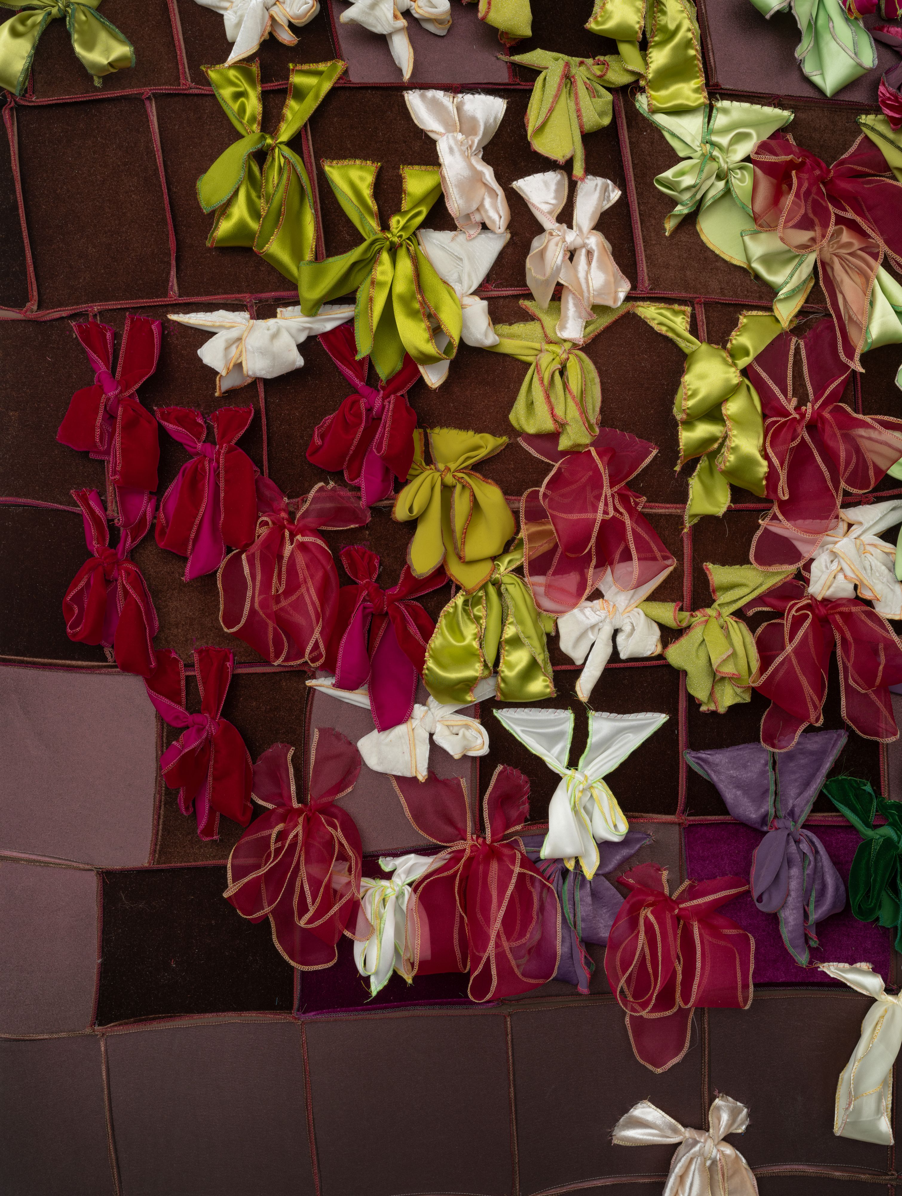 Anthony Olubunmi Akinbola, Arrangements #001 (Montgomery), details closeup (1).jpg